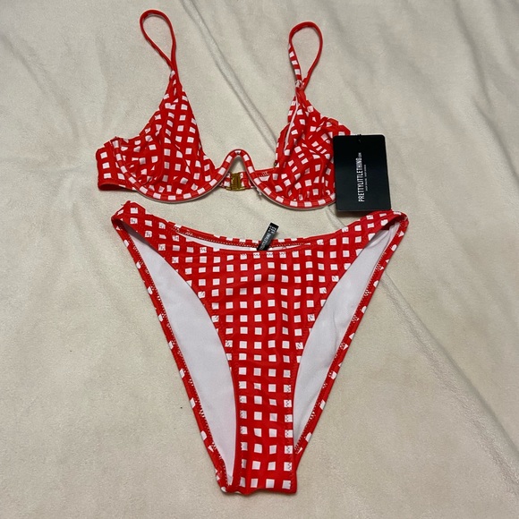 Pretty Little Thing Red Checkered Bikini Set - Picture 5 of 5